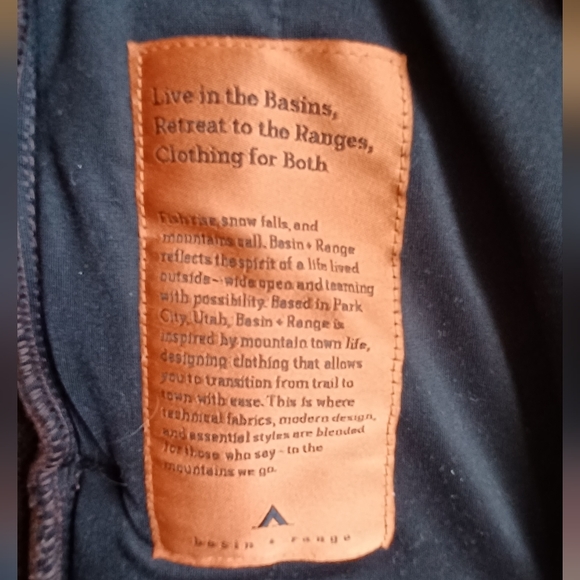 Basin and Range Lily Heavyweight fleece jacket, size small - Picture 6 of 6